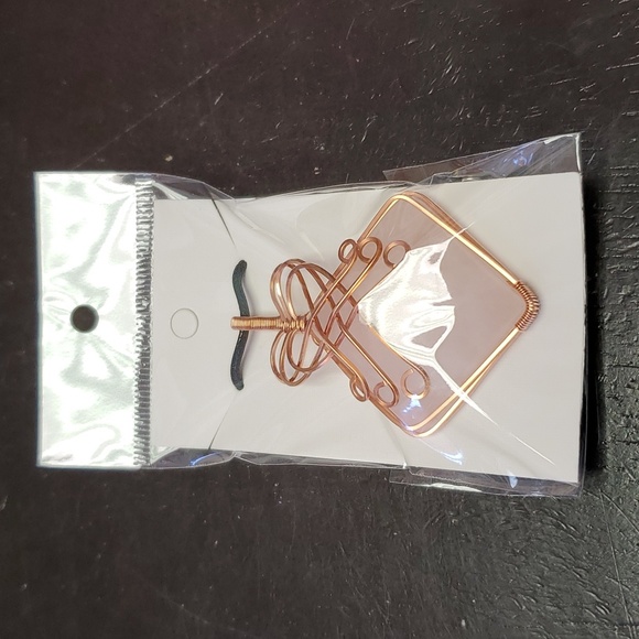 Huge rose quartz square wire wrap necklace - Picture 4 of 4